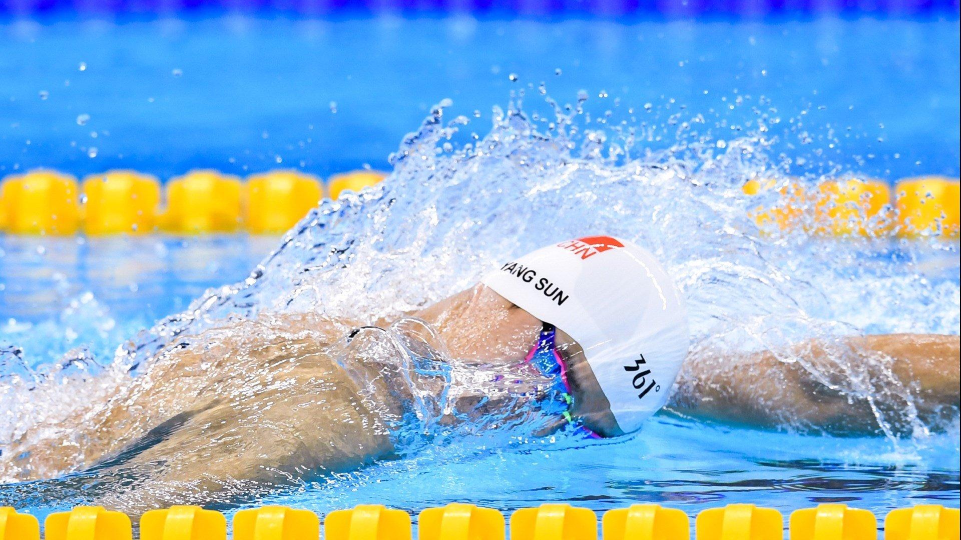 阿尔卡拉斯强势晋级温网八强 新生代天王展现王者风范