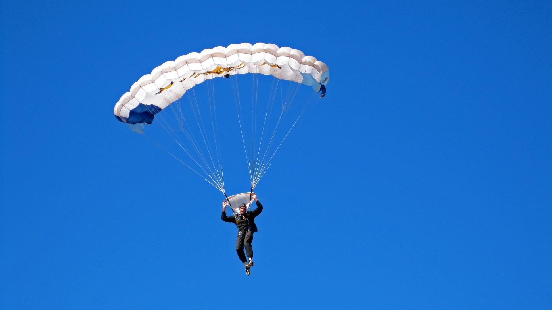全国游泳锦标赛圆满落幕 新星闪耀老将坚守 中国队备战巴黎奥运再添信心