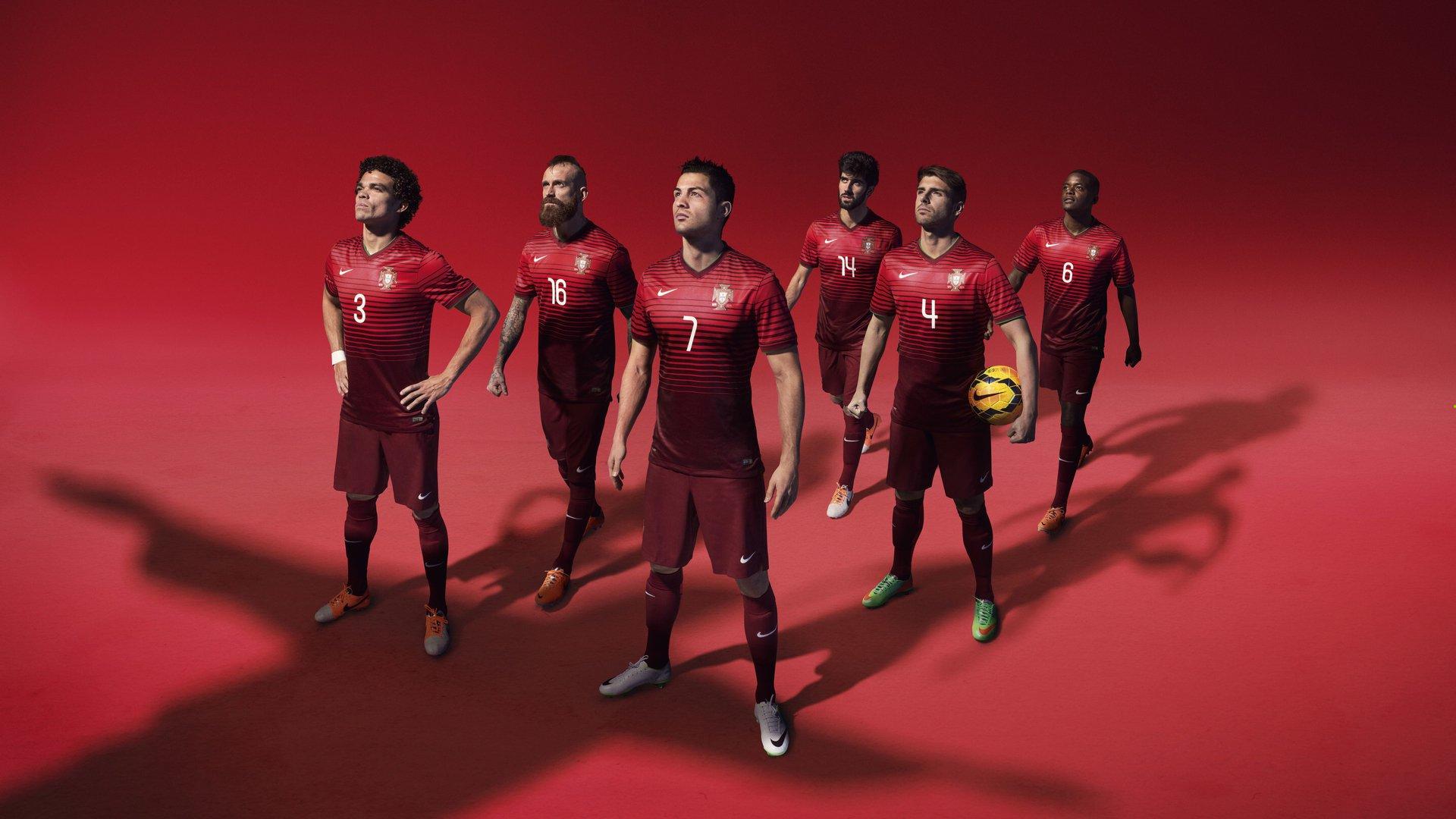 中国冰雪运动蓬勃发展，年轻选手国际赛场崭露头角